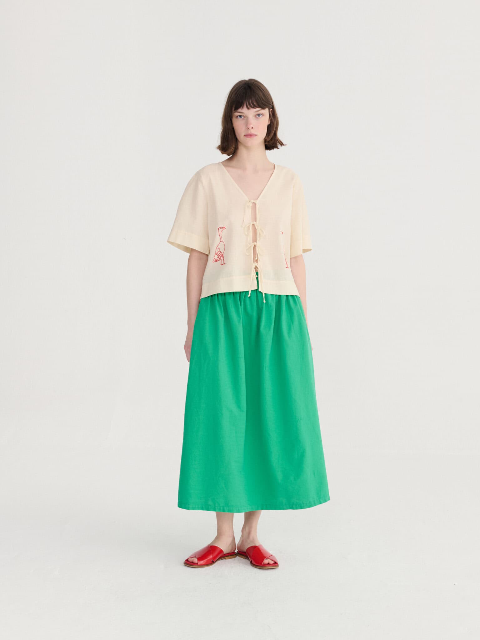 Bobo Choses Woman / Bomulds Bluse med broderi og bindebånd / hvid — billede 4