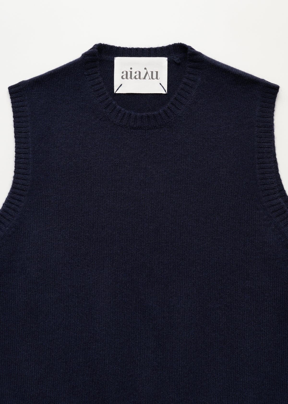 Aiayu / Ingeborg Cashmere vest / Black Blue — billede 2